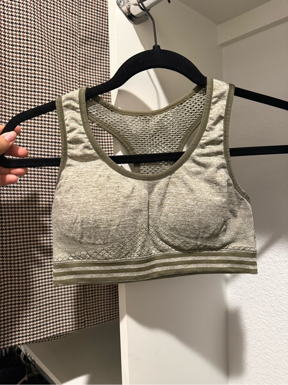 Forever 21 Olive Green Seamless Sports Bralette